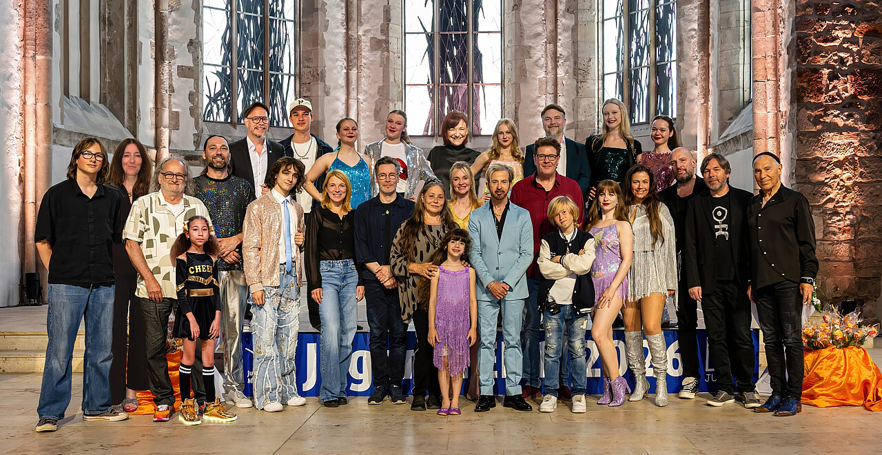 Gruppenfoto Mitwirkende Jugendfeier Magdeburg 2026